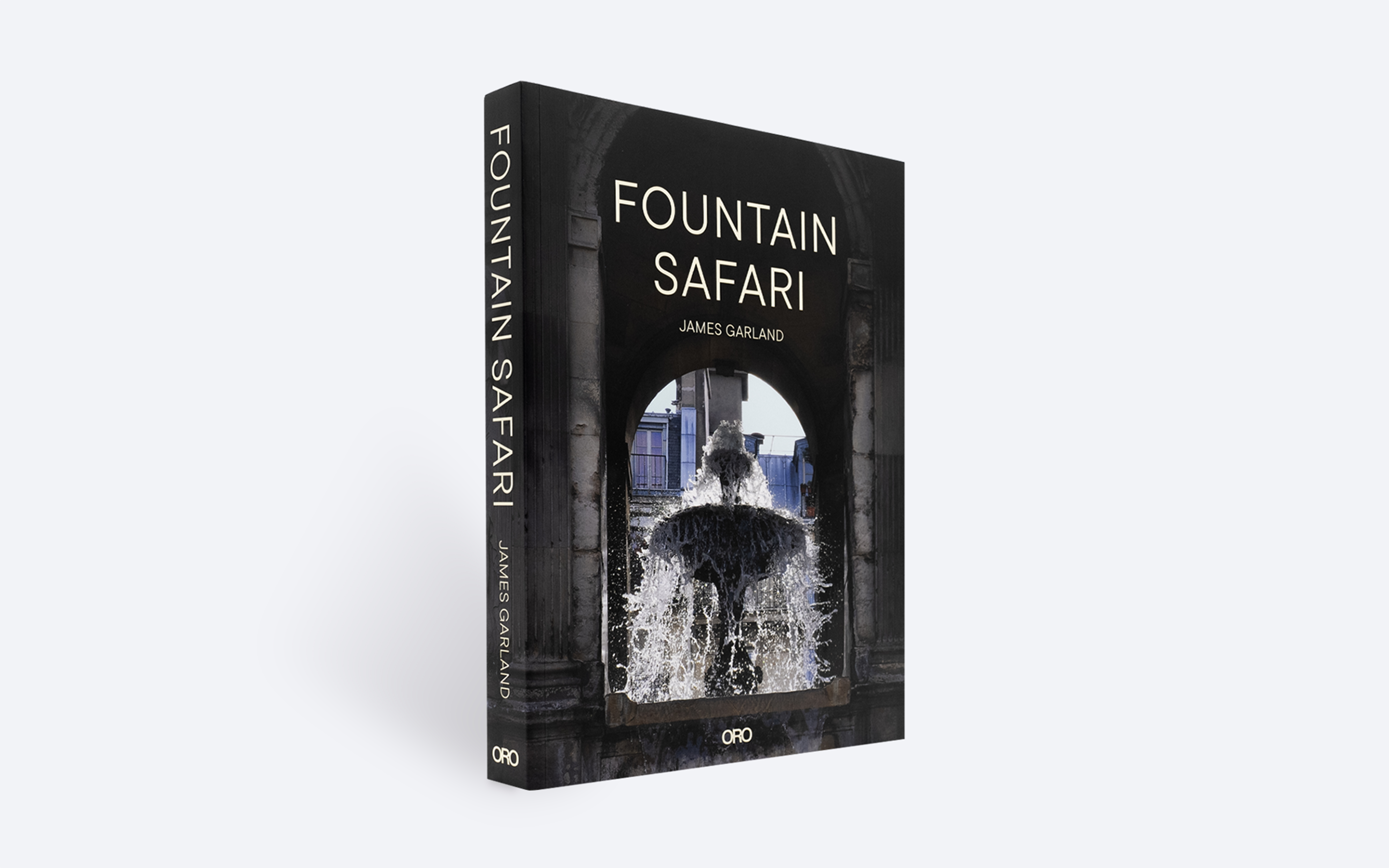 Fountain Safari Cover. Book Design by Pablo Mandel.